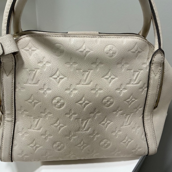 Louis Vuitton cream empritine Marais handbag - Picture 4 of 11